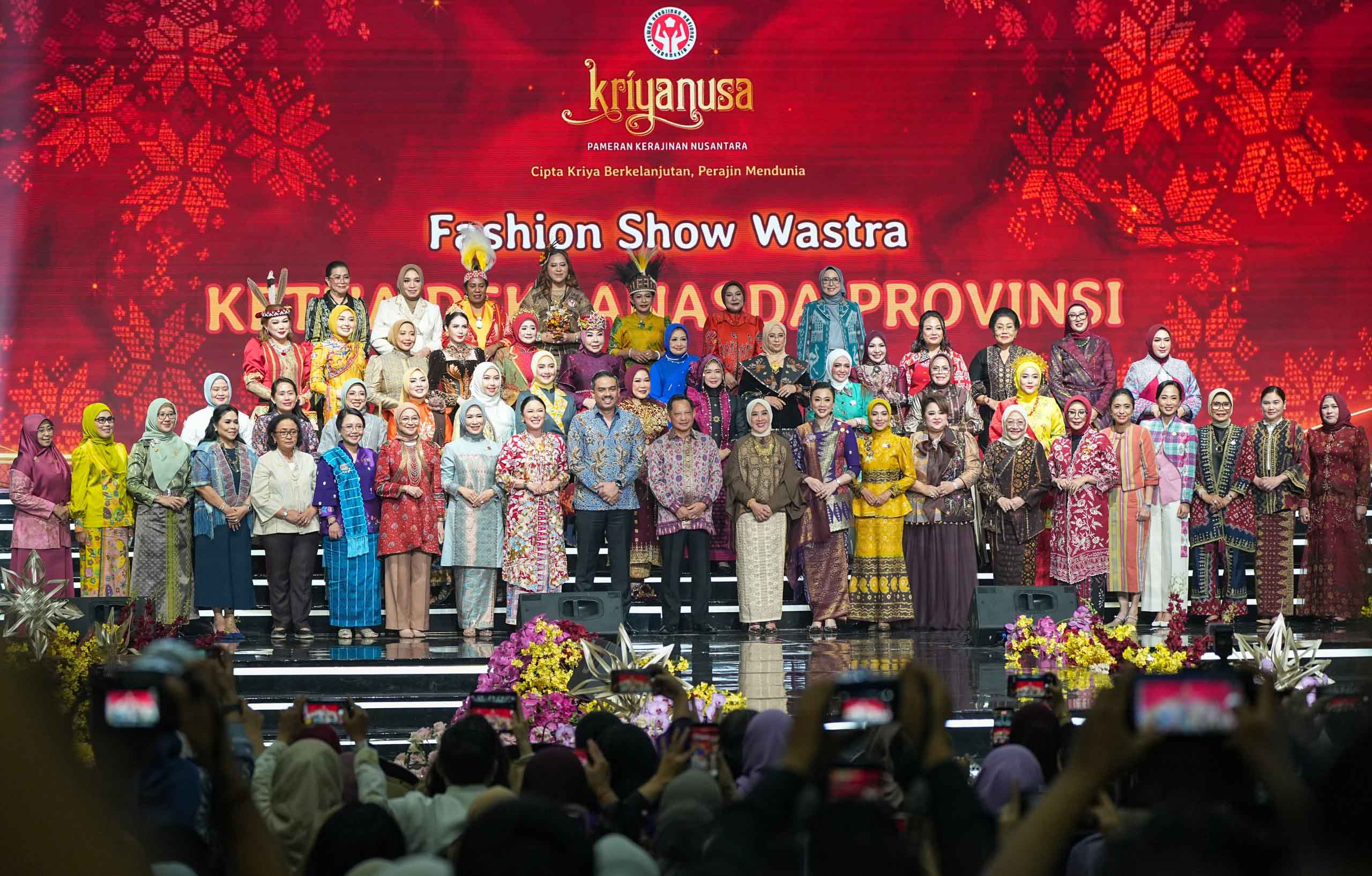 Parade Wastra Kriyanusa 2026, Rahmawati Zainal Tampilkan Batik Khas Bulungan