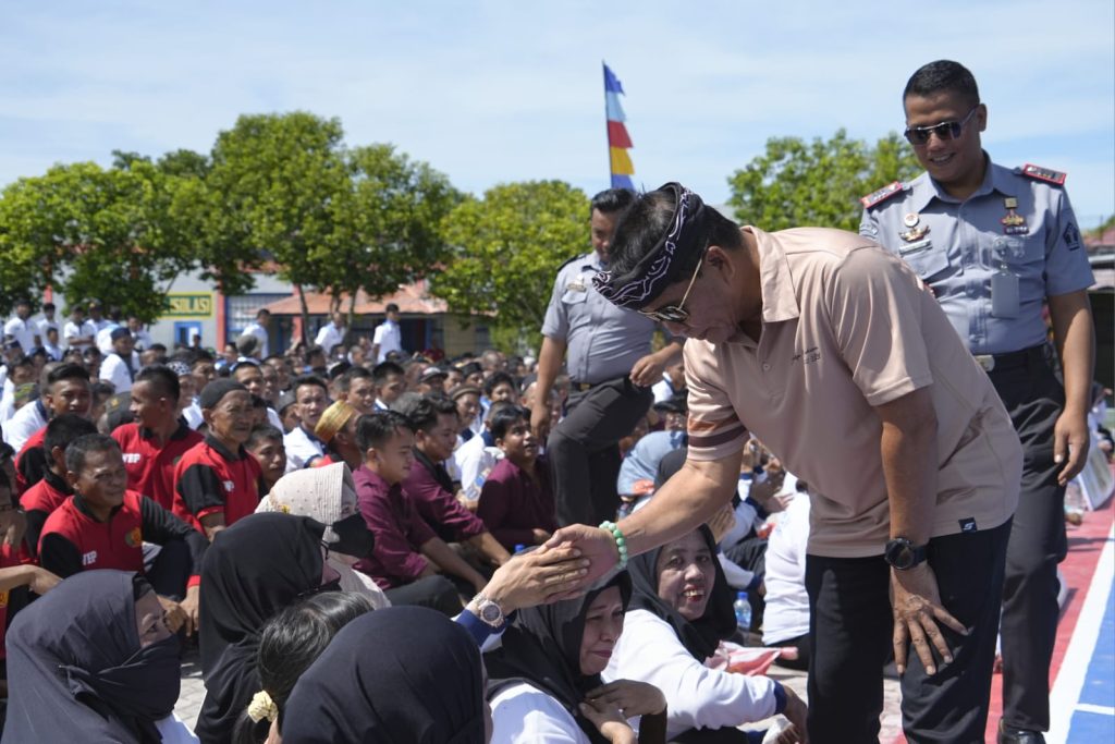 Kunjungi Lapas Nunukan, Gubernur Kaltara Olahraga dan Serahkan Sapi Qurban.