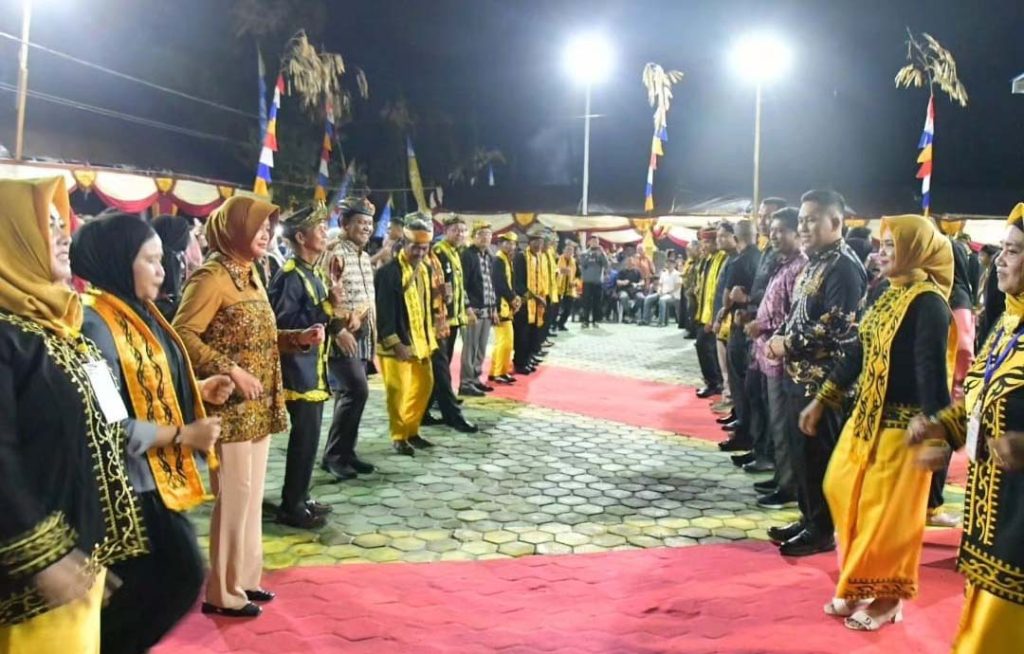 Iraw Tidung Borneo Bersatu ke-3 Tahun 2024 Ditutup Dengan Tari Jepen.