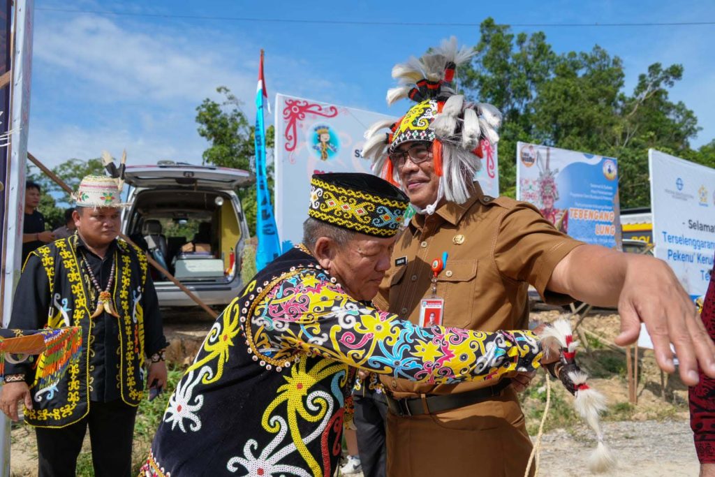 Pagelaran Seni Budaya Dayak dan Pekenu', Upaya Merayakan Keberagaman.