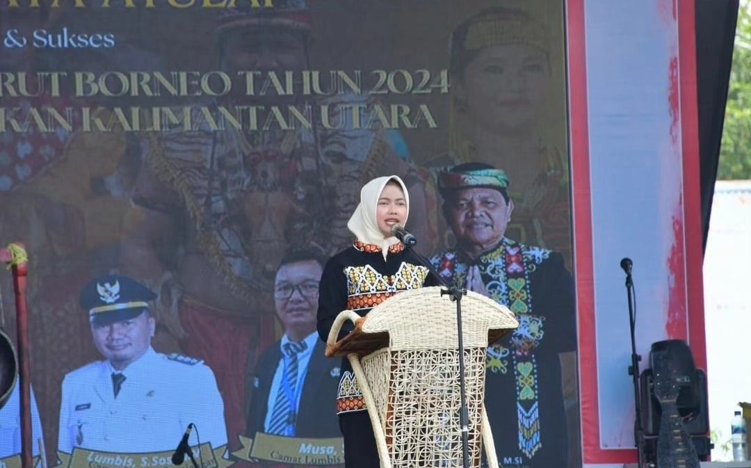 Bupati Nunukan Resmi Membuka Ilau Pasisimpungan Rumpun Murut 2024, Meriahkan HUT Kabupaten Nunukan ke-25.