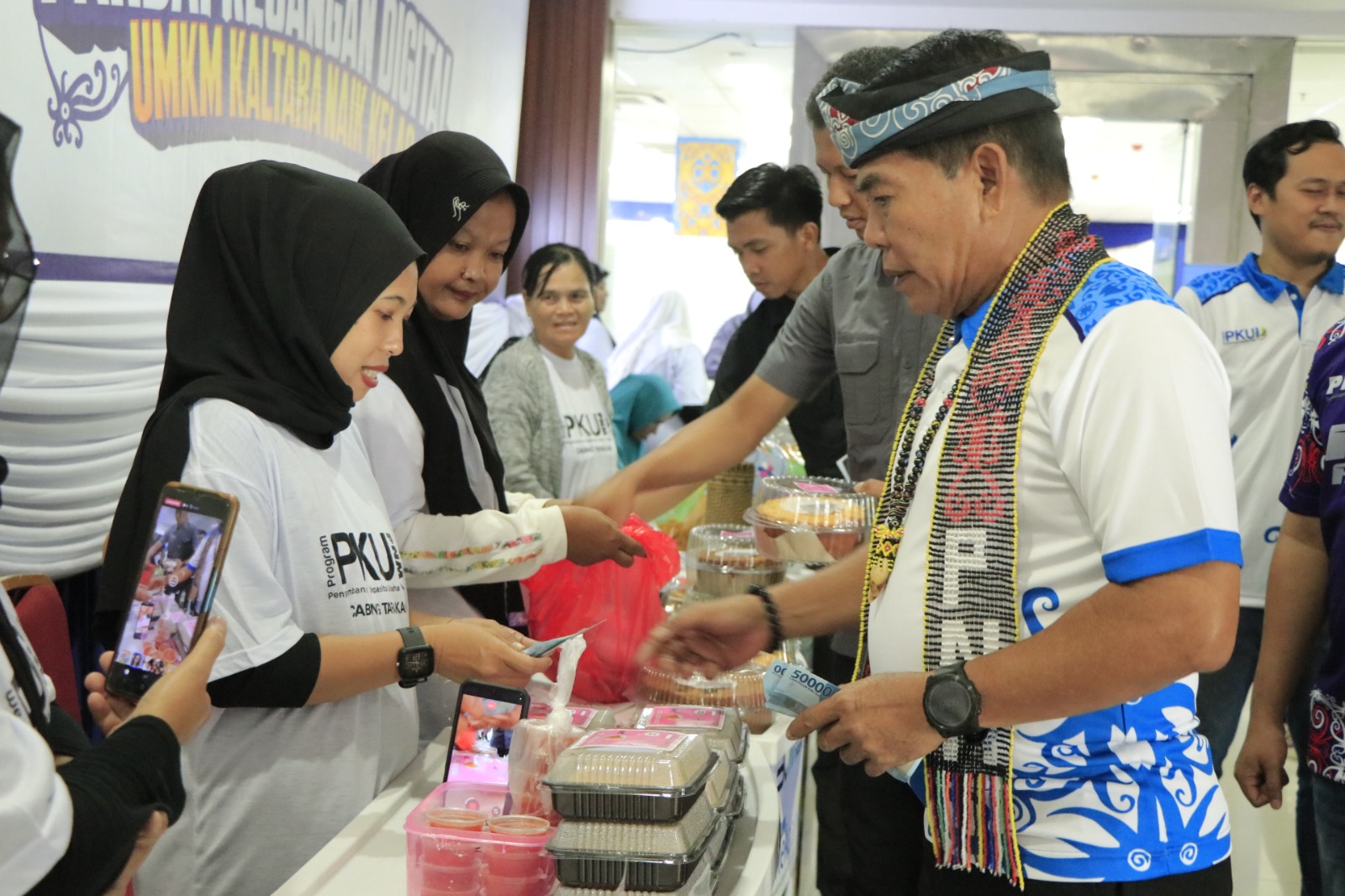 Gubernur Buka Program Pengembangan Kapasitas UMKM.