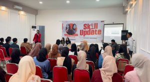 Narasumber Skill Update Pelatihan MC, Protokoler Pemprov Kalimantan Utara, Indah Nazia, S.Pd