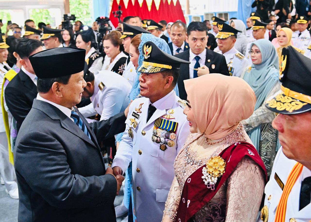 Presiden Resmi Lantik Zainal A Paliwang - Ingkong Ala Jadi Gubernur dan Wakil Gubernur Kaltara