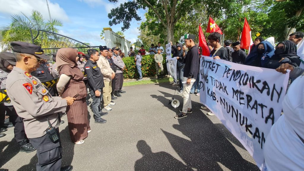 Aliansi Peduli Nunukan Unjuk Rasa Di Kantor DPRD, Ini Mahasiswa Soroti