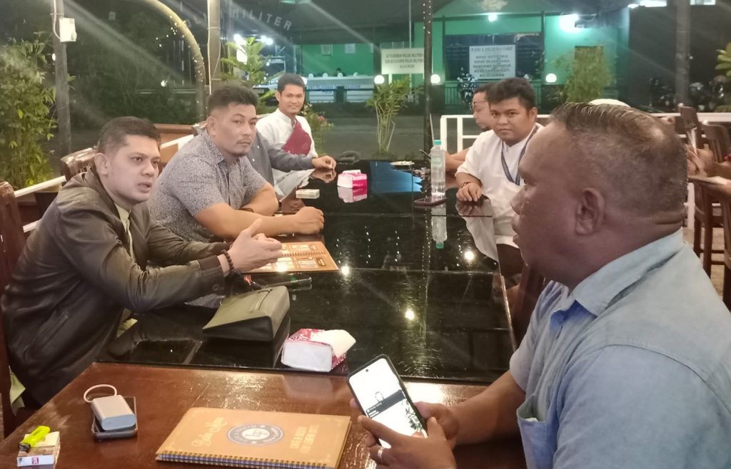 PAMIT : Ketua Kormi Nunukan H. Andi M. Akbar berpamitan di hadapan ketua-ketua Inorga, Rabu (2/4/2025) malam.