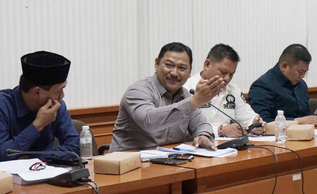 Ramsah Minta Dinas PU Tindaklanjuti Perbaikan Akses Jalan di Sebatik