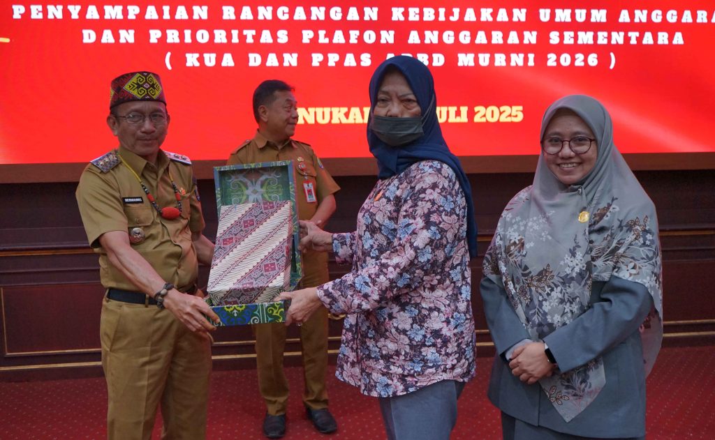 Rapat Paripurna Maraton, Wakil Bupati Paparkan Empat Agenda Nota Penjelasan Bupati Nunukan