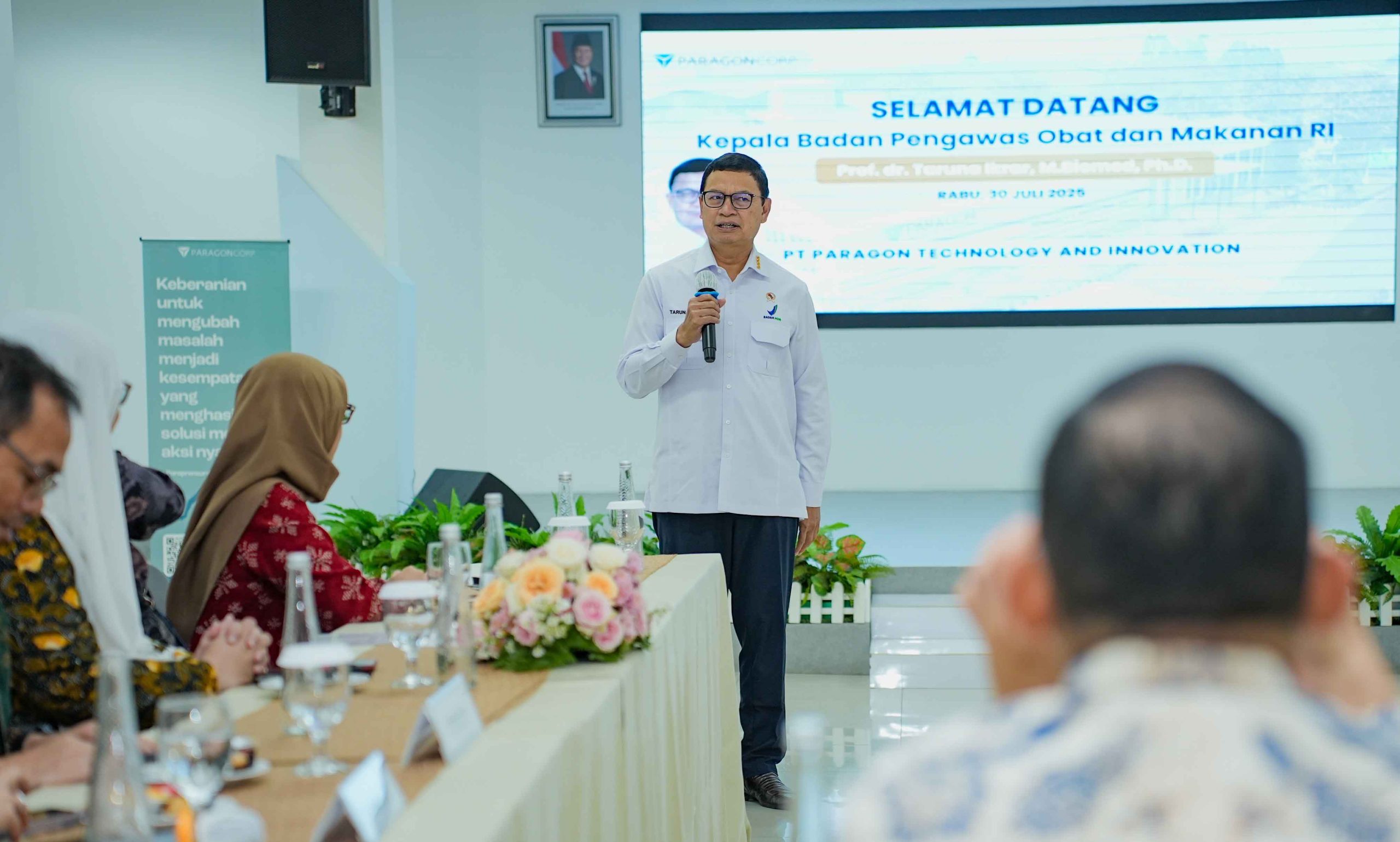 Kepala BPOM RI Kunjungi Pabrik dan Pusat Riset ParagonCorp