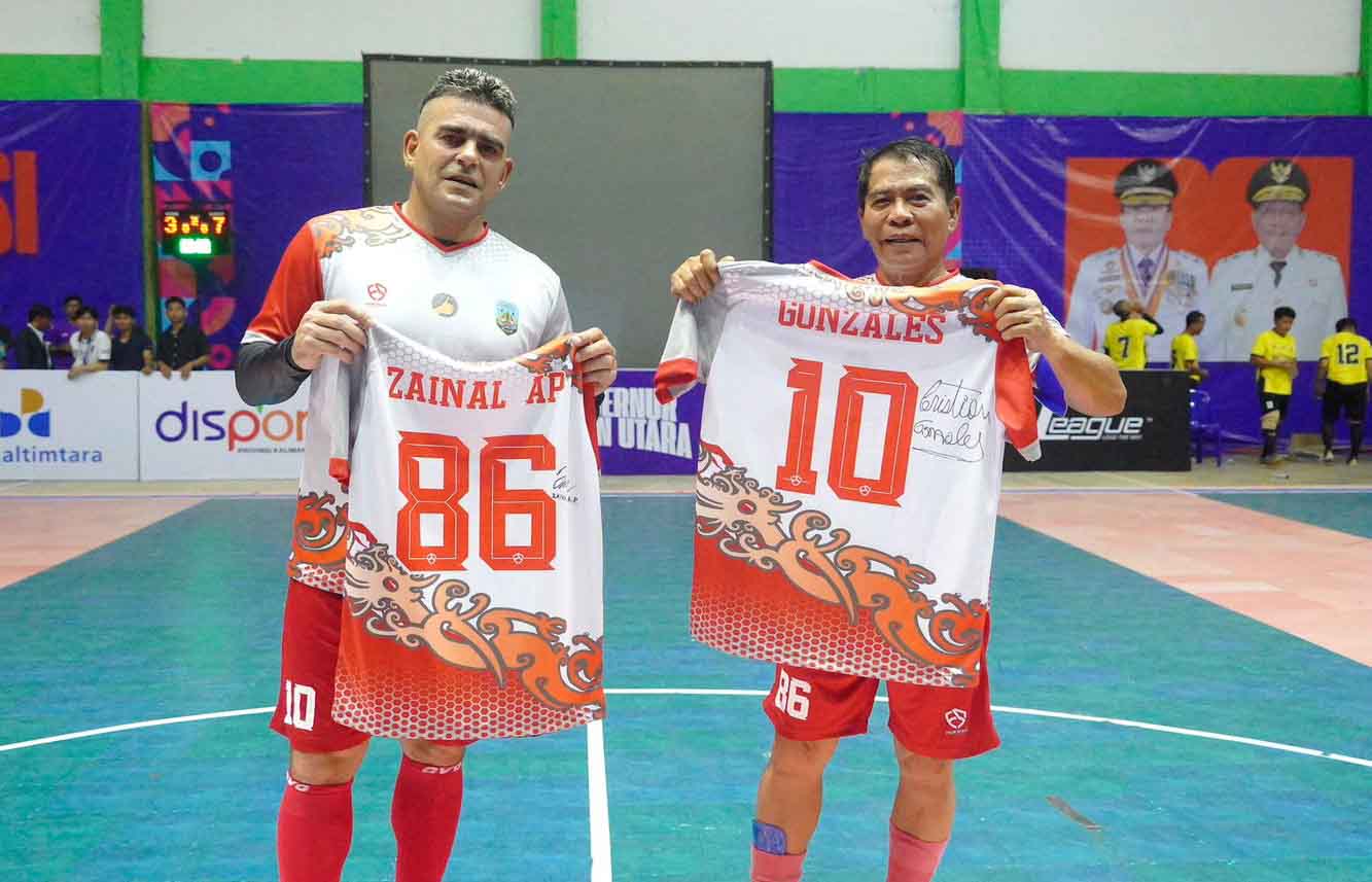 Duet Gubernur Dan Gonzales, Meriahkan Penutupan Turnamen Futsal Antar Pelajar 2025