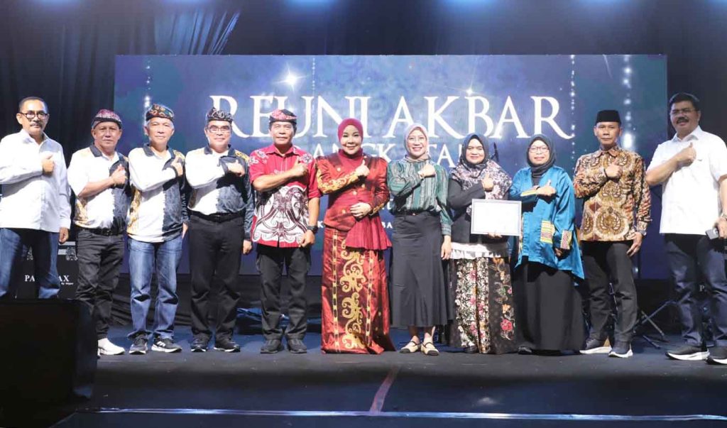 Gubernur Ajak Alumni SMPN 2 Tarakan Berkolaborasi Bangun Kaltara