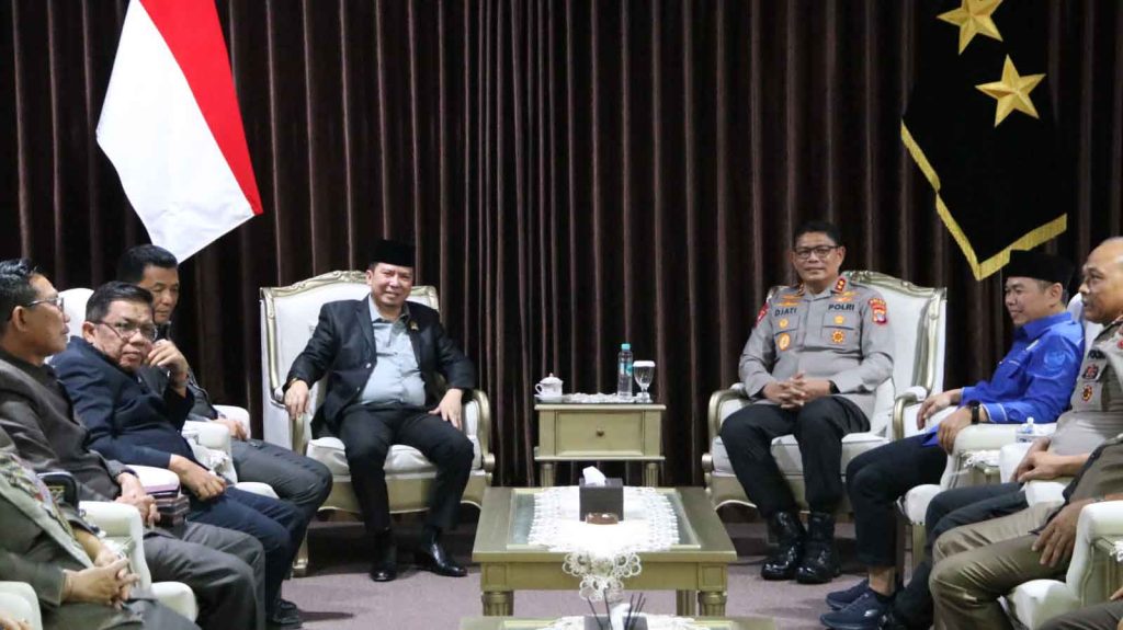 Kapolda Kaltara Menerima Kunjungan Ketua Dan Anggota DPRD Provinsi Kaltara