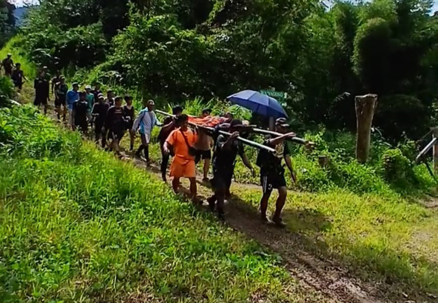 Warga Krayan Timur Tandu Pasien Sakit, Ketua Komisi III DPRD Nunukan Minta Pemerintah Buka Keterisolasian Wayagung