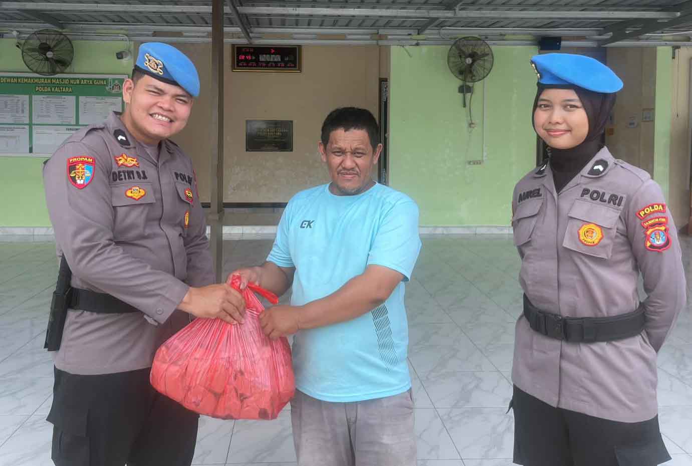 Bidpropam Polda Kaltara Tebar Kebaikan di Empat Masjid Lewat Program Jum’at Berkah