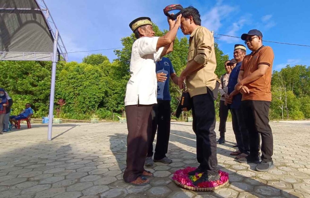 Reses Anggota DPRD Nunukan Disambut Tari Tepung Tawar dan Penyematan Singal
