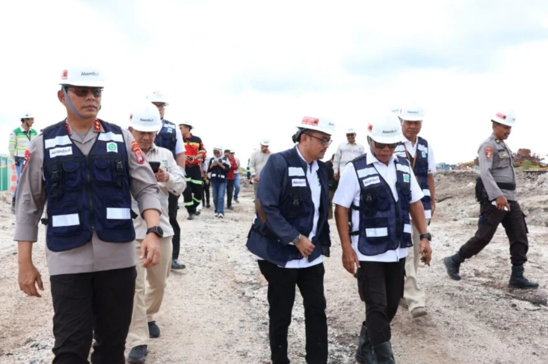 Kapolda Kaltara Dampingi Gubernur Tinjau Kawasan Industri Strategis PT. KIPI dan PT. KAI