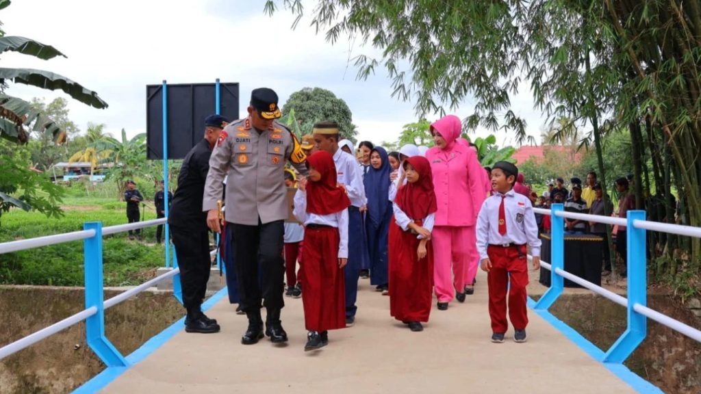 Kapolda Kaltara Tinjau Jembatan Sungai Cahaya Baru Tarakan