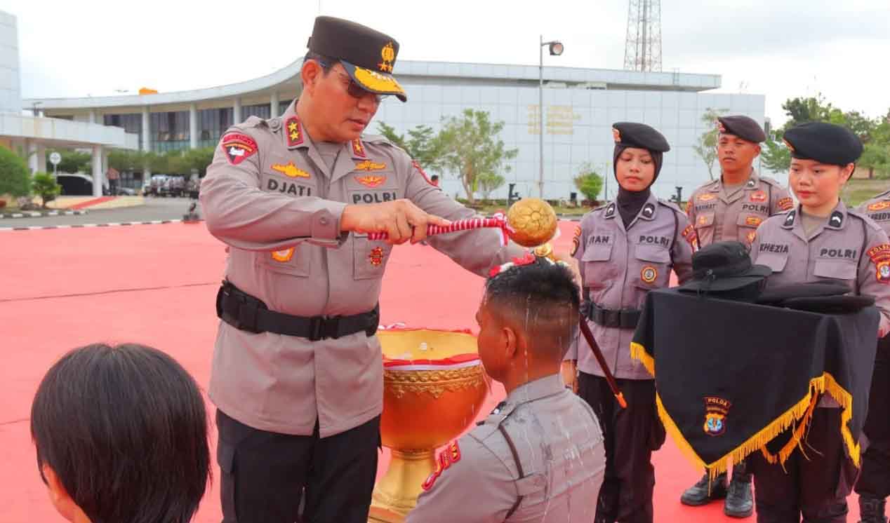 Kapolda Kaltara Pimpin Pembaretan 100 Bintara Remaja Angkatan 54/58 di Mako Polda Kaltara