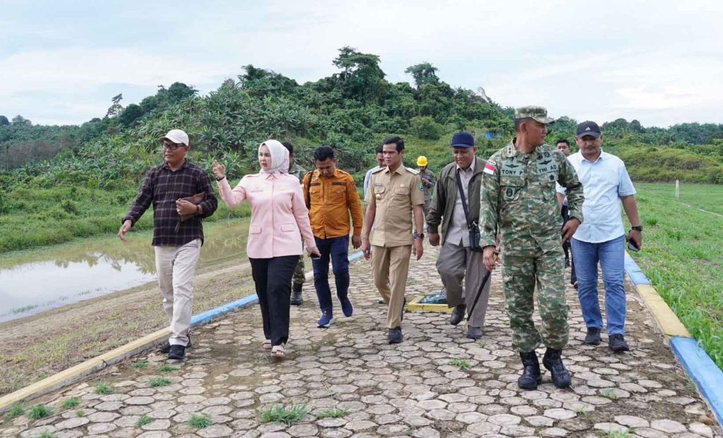 Wakil Ketua II DPRD dan Bupati Nunukan Kawal Penyelesaian Lahan Embung Lapri Sebatik