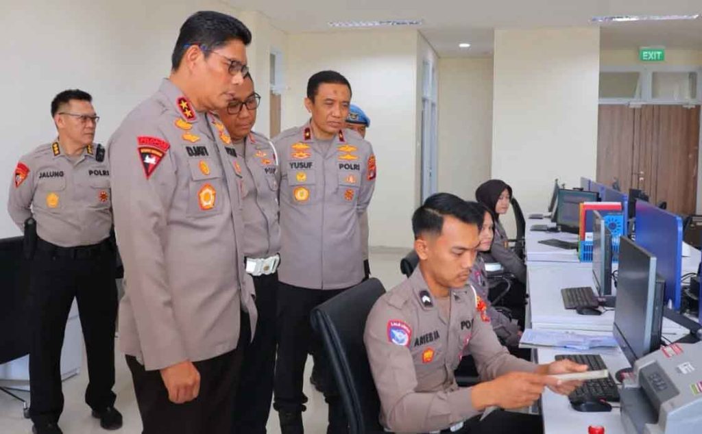 Tingkatkan Layanan Publik, Kapolda Kaltara Resmikan Gedung Pelayanan BPKB Prototype