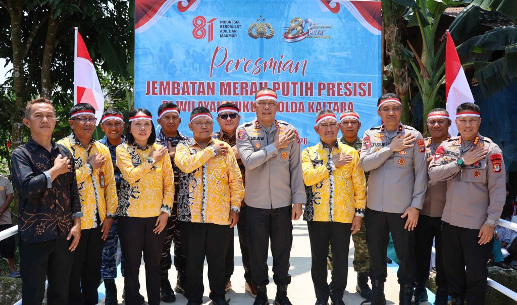 Kapolda Kaltara Resmikan Jembatan Merah Putih Presisi Sungai Cahaya Baru di Tarakan