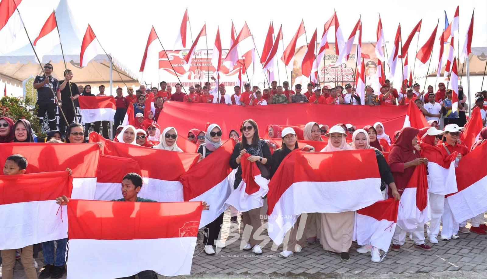 Sambut HUT RI ke-81, Pemkab Bulungan Bagikan 3.000 Bendera Merah Putih