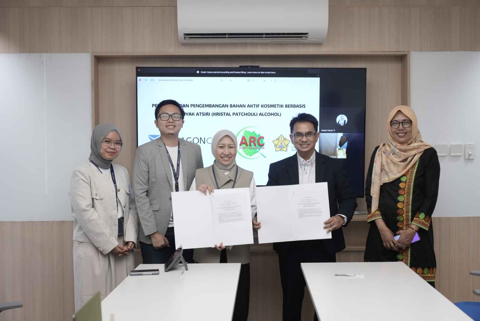 ParagonCorp dan ARC USK Gali Potensi Tersembunyi Nilam Aceh Lewat Riset