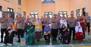 HUT Propam Polri ke-24, Bidpropam Polda Kaltara Berbagi dan Sapa Lansia di Panti Marga Rahayu