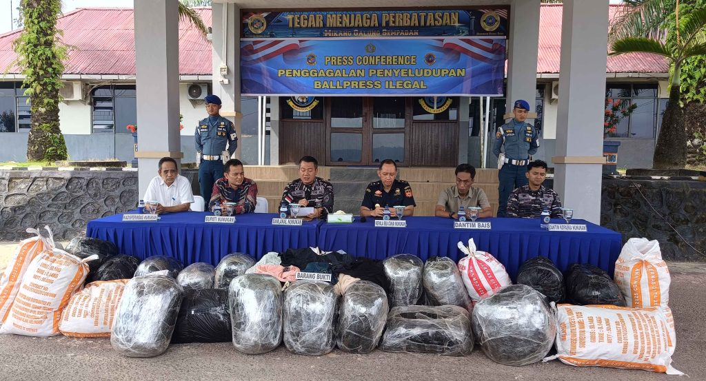 TNI AL Nunukan Gagalkan Penyelundupan 22 Balpres Dari Tawau Malaysia