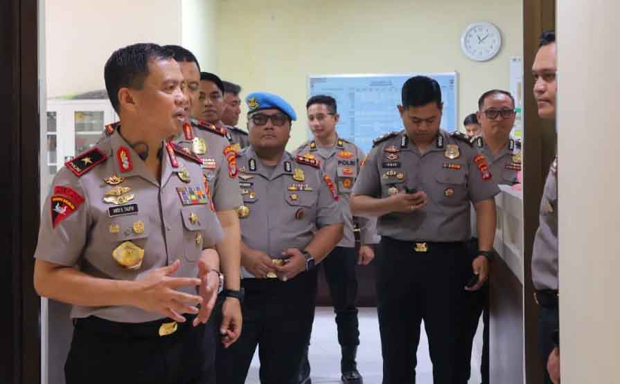 Kapolda Kaltara Sidak Ruangan Satker, Personel Diingatkan Rawat Aset Dinas